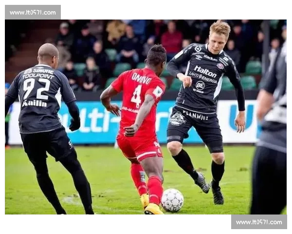 骑士对决火箭全场激战攻防博弈展现东西部实力碰撞精彩悬念焦点之战 骑士对决火箭全场激战攻防博弈展现东西部实力碰撞精彩悬念焦点之战