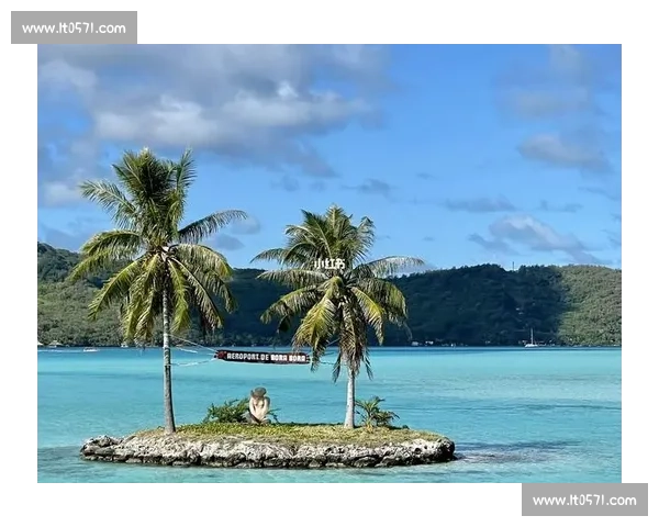 马尔代夫VS波拉波拉谁是终极海岛度假天堂之选深度对比指南解析 马尔代夫VS波拉波拉谁是终极海岛度假天堂之选深度对比指南解析